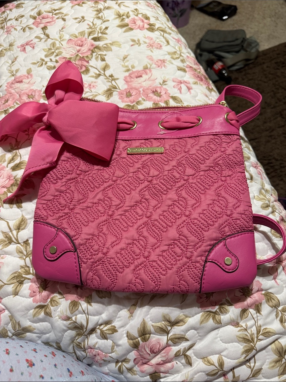 Stylish Pink Quilted Juicy Crossbody Bag with Bow Accent